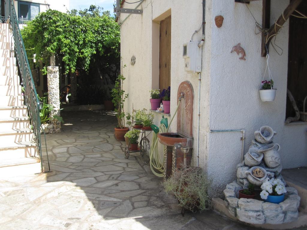 Apartamento Gorgona Milina Exterior foto